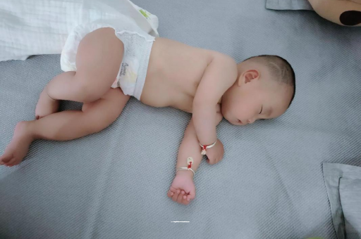 肥城宝宝口水多怎么回事